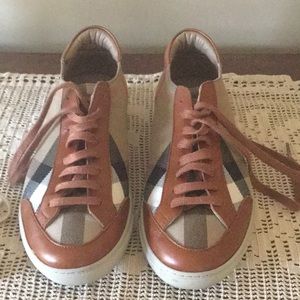 Burberry sneakers